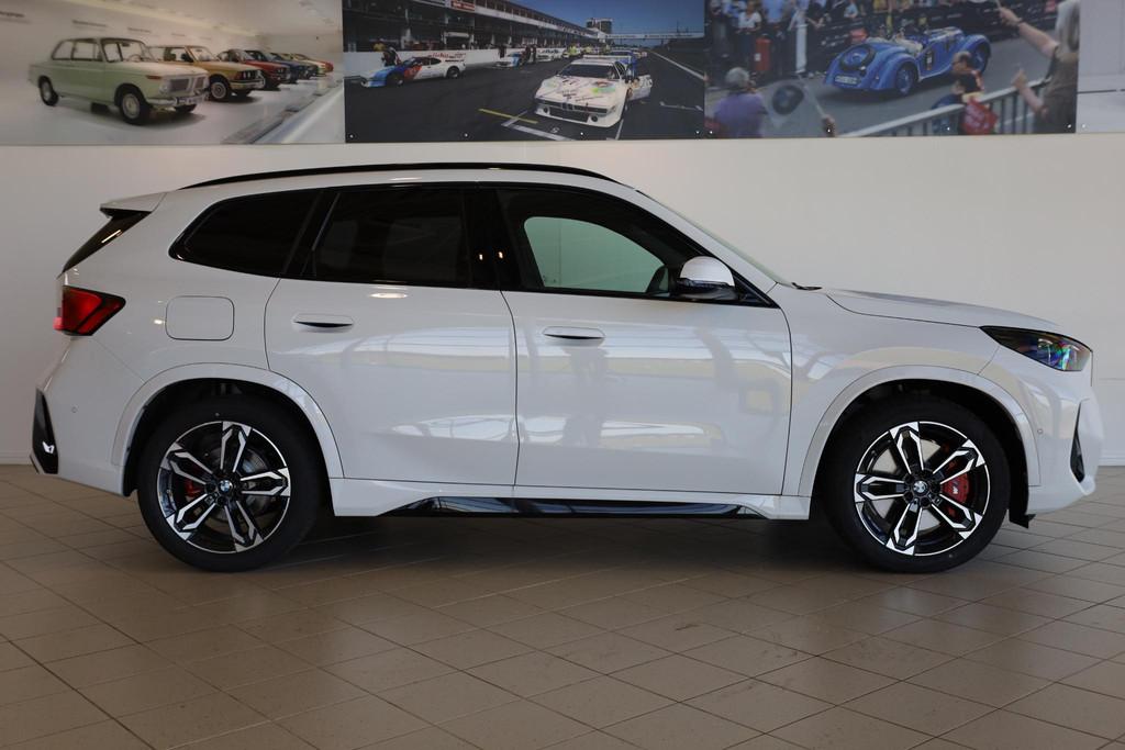 BMW X1 xDrive25e | M Sportpakket Pro | Panorama Dak | Comfor, Auto's, BMW, Stof, Bedrijf, Vierwielaandrijving, Hybride Elektrisch/Benzine