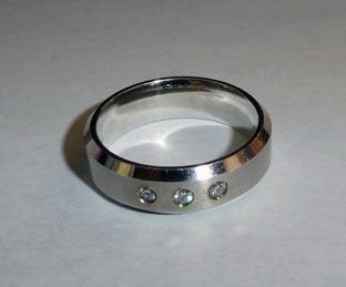 Ring Witgoud 3 diamanten, Verzenden, Zo goed als nieuw, 17 tot 18, Dame