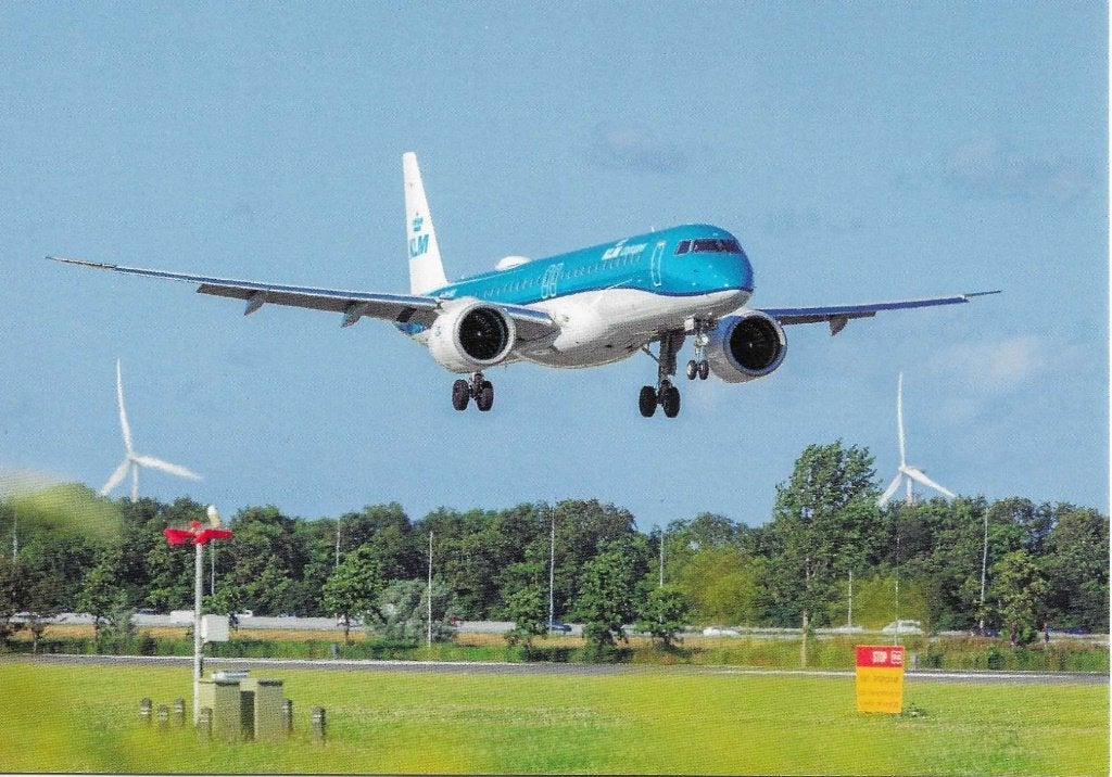 Vliegtuigen- -KLM vliegtuig landend op Schiphol, Verzamelen, Ophalen of Verzenden, 1980 tot heden, Ongelopen, Overige thema's