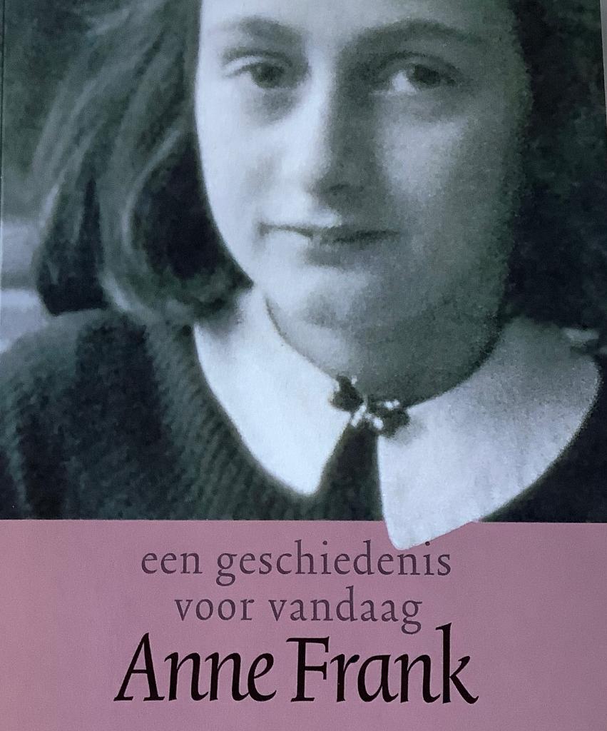 Anne Frank biografie Amsterdam WO II, Verzamelen, Ophalen of Verzenden, Overige soorten, Nederland, Boek of Tijdschrift