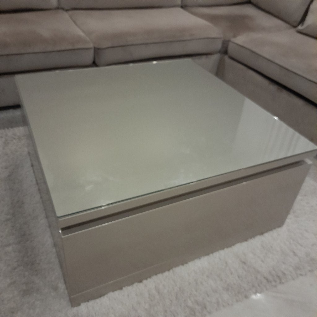 Eric Kuster salontafel 90x90 hoogglans taupe + glasplaat, Ophalen, Overige materialen, Gebruikt, 50 tot 100 cm