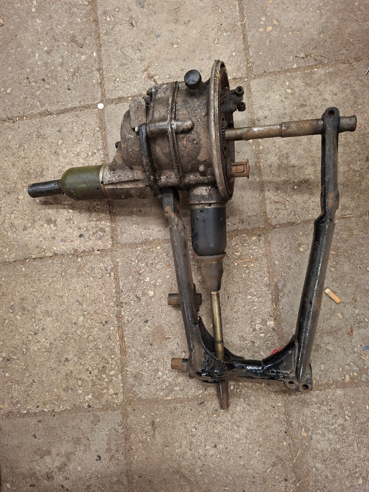 Complete achtervork met diff dnepr mt16, Ophalen