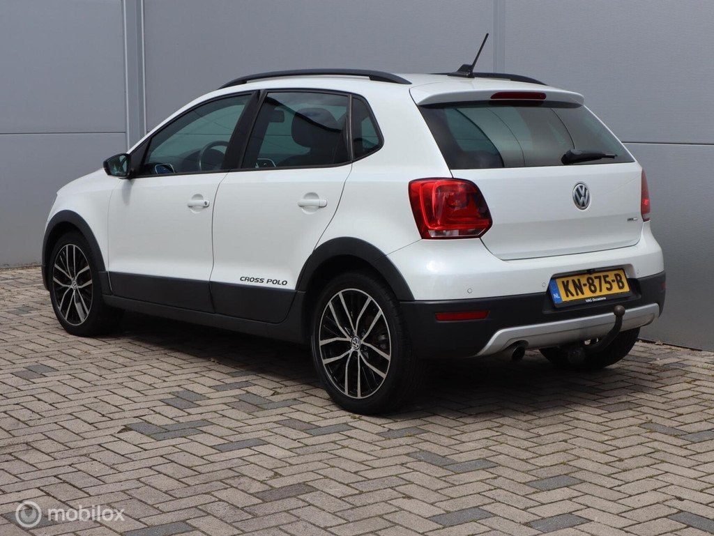 Volkswagen Polo 1.2 TSI Cross PDC Trekhaak Clima Cruise Stoe, Voorwielaandrijving, Euro 5, Zwart, Wit