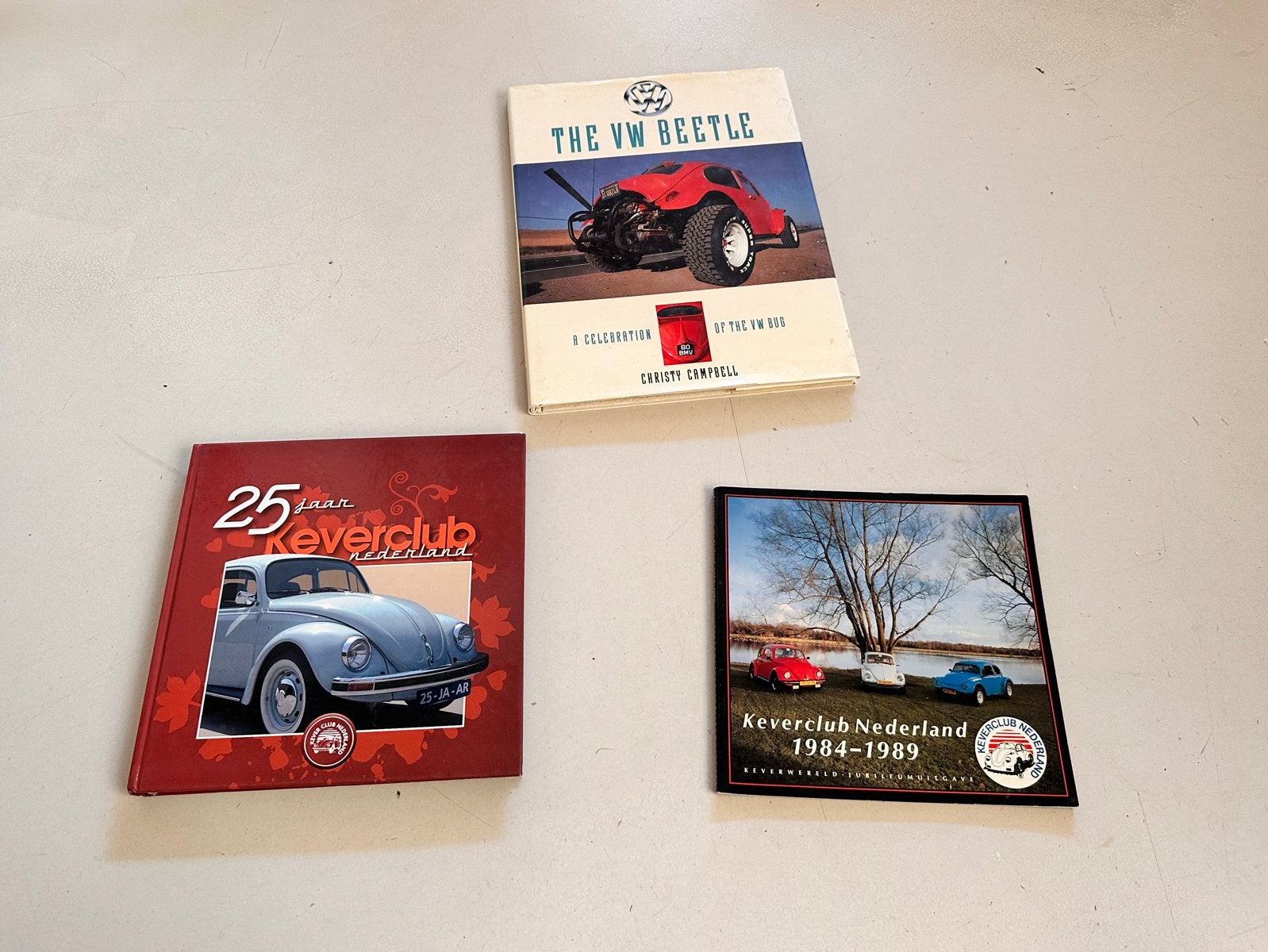Set van 3 boeken over de iconische Volkswagen Kever, Ophalen of Verzenden, Gelezen, Volkswagen