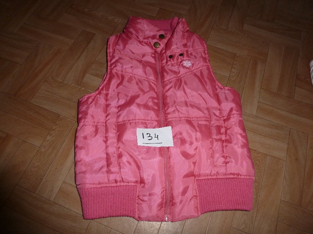 Bodywarmer maat 134, Kinderen en Baby's, Ophalen, Zo goed als nieuw, Meisje, Jas