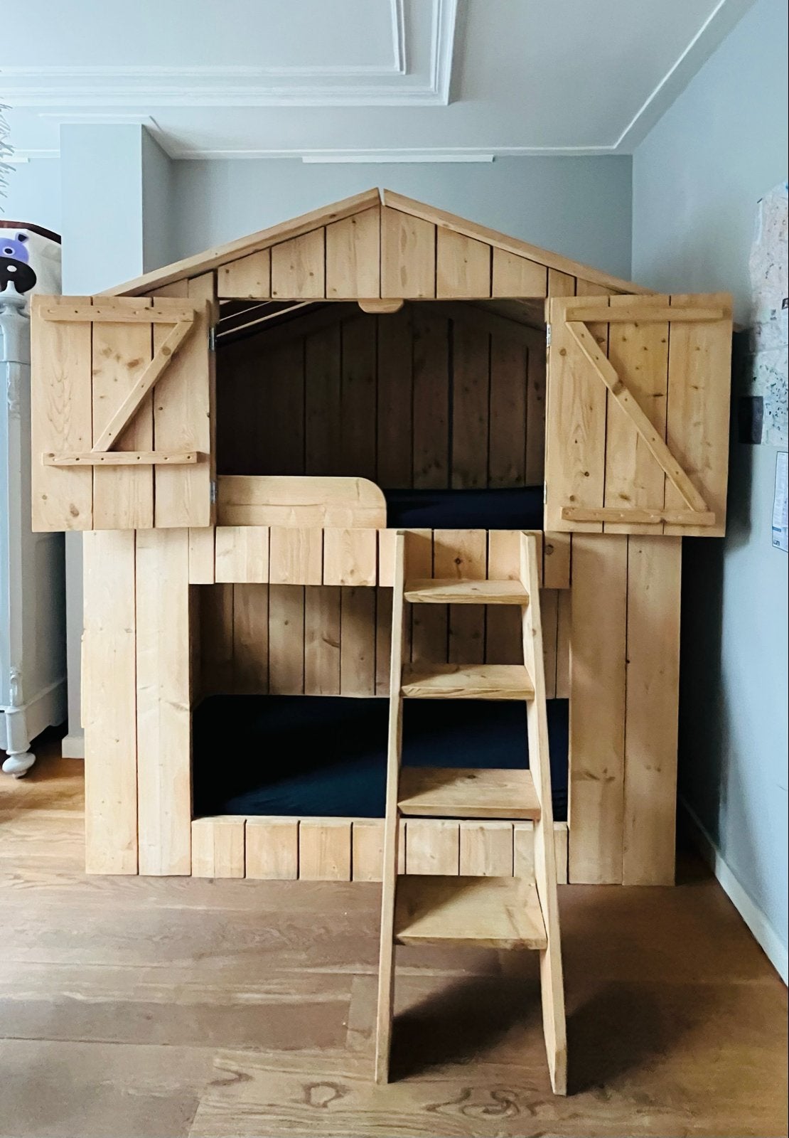 Prachtig houten bedhuis/stapelbed - 90x200cm, Ophalen, Gebruikt, Eenpersoons, Overige maten