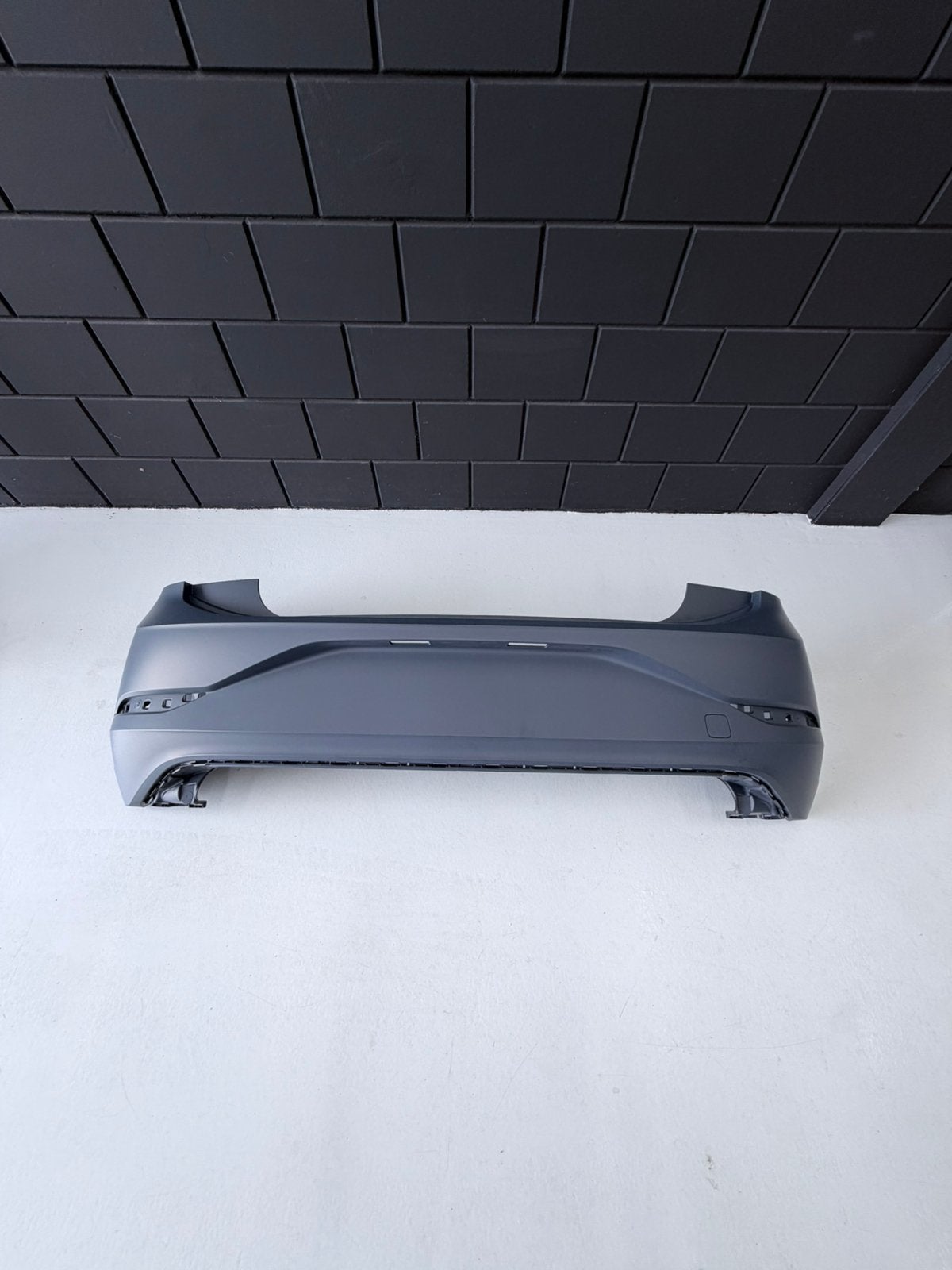 Achter bumper VW Polo AE/2G Facelift Primer ORIGINEEL NIEUW, Ophalen, Volkswagen, Nieuw, Achter