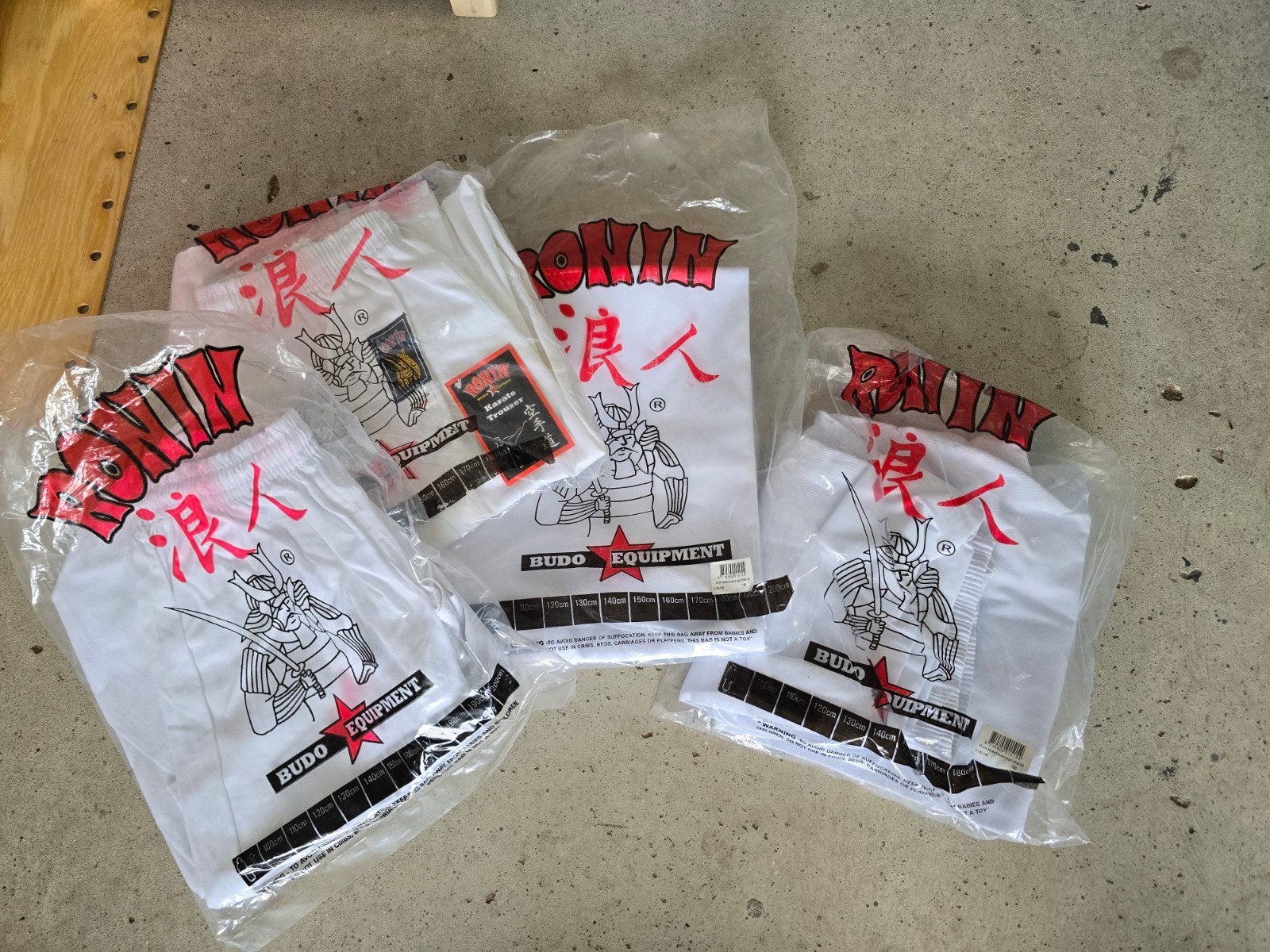 4 x budo broek div. maten (nieuw), Maat XS of kleiner, Ophalen, Overige