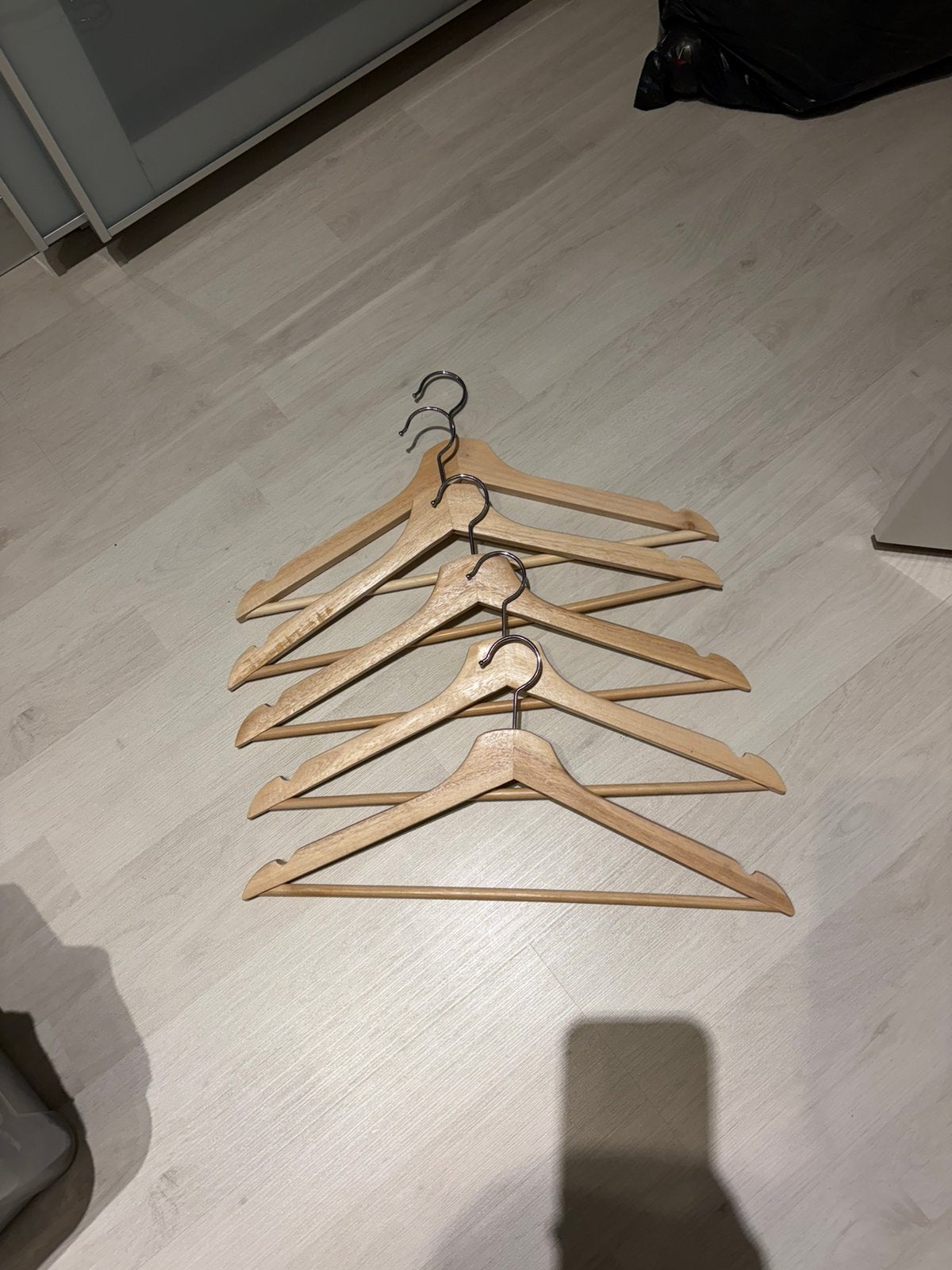 Kledinghangers hout 25x, Ophalen of Verzenden, Zo goed als nieuw, Hout