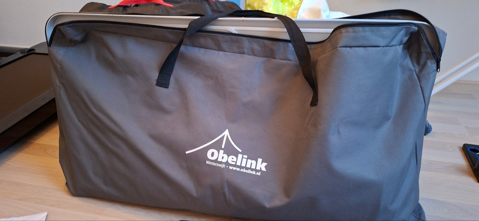 Obelink Avignon campingkast, Ophalen