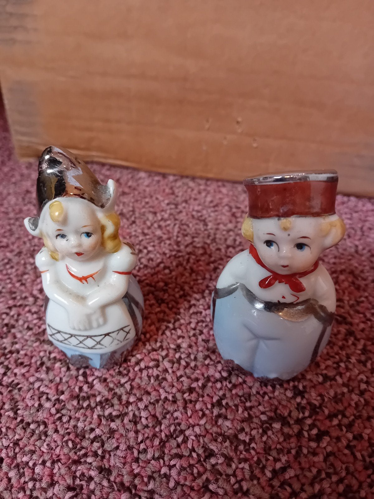 antiek zout en peper stel. 7cm hoogte, Ophalen of Verzenden, Zo goed als nieuw