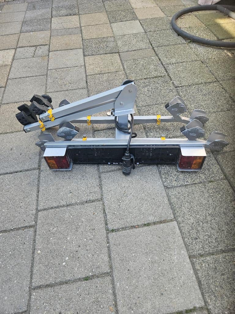 Fietsendrager, Ophalen, 2 fietsen, Gebruikt, Trekhaakdrager
