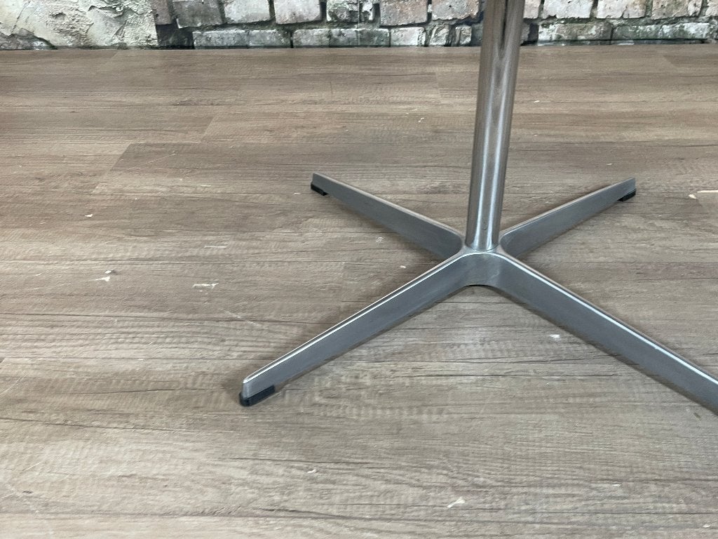 Fritz Hansen A222 – Hout | Piet Hein & Arne Jacobsen, Ophalen, 50 tot 100 cm, Design, Rond