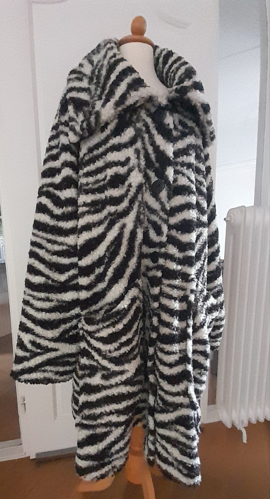 Ophilia herfst/winterjas maat 5, Verzenden, Zo goed als nieuw, Zwart