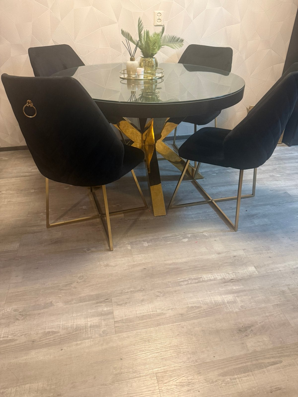 5 eetkamerstoelen zwart met goud velvet, Huis en Inrichting, Stoelen, Ophalen, Zo goed als nieuw, Zwart, Vier