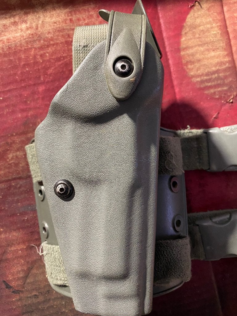 GEZOCHT: Holster voor Beretta, Ophalen of Verzenden, Landmacht, Overige gebieden, Overige typen