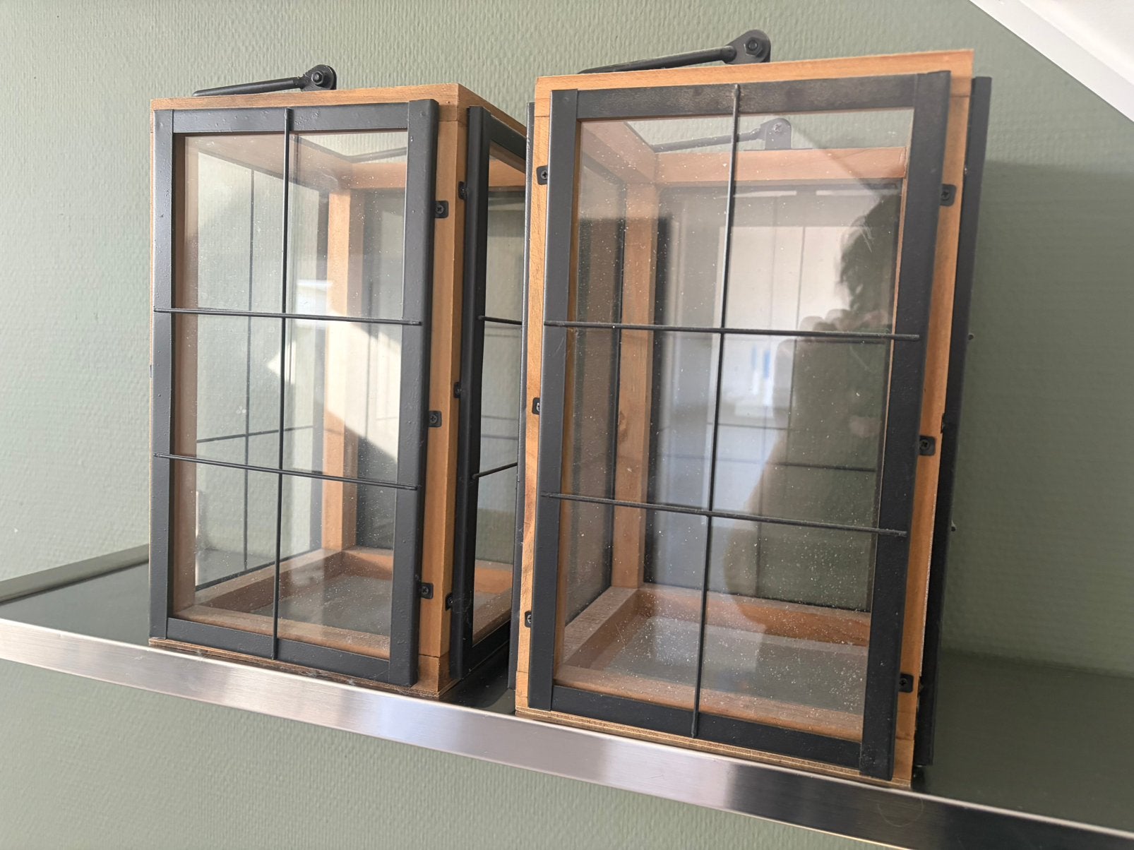2 decoratieve windlichten van hout en zwart metaal, Huis en Inrichting, Ophalen, Gebruikt, Zwart, Kaars
