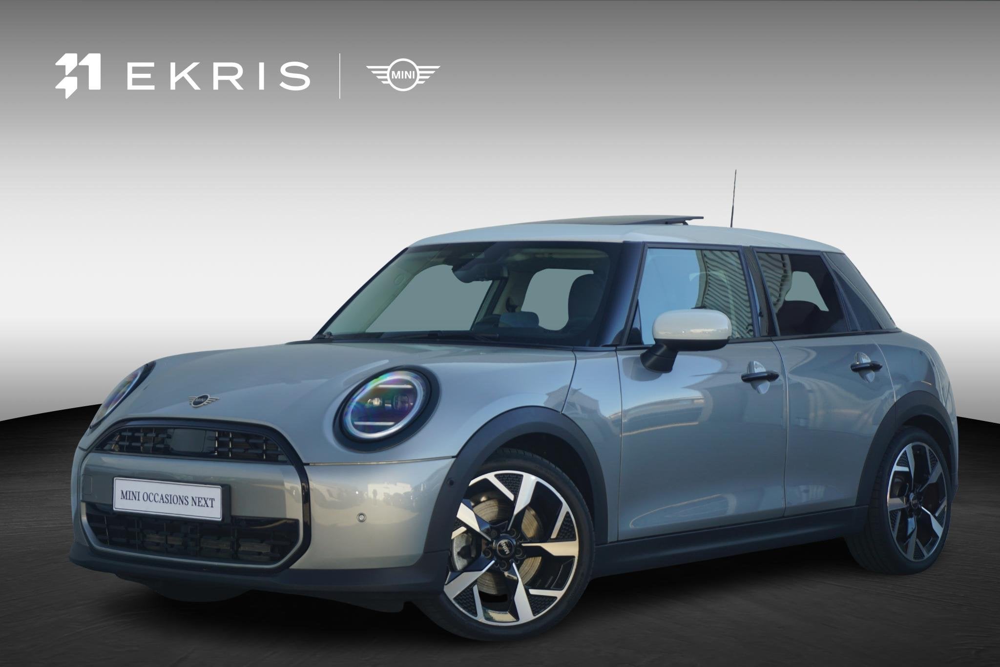 MINI 5-deurs Cooper C | Classic Uitvoering | Pakket M | Head