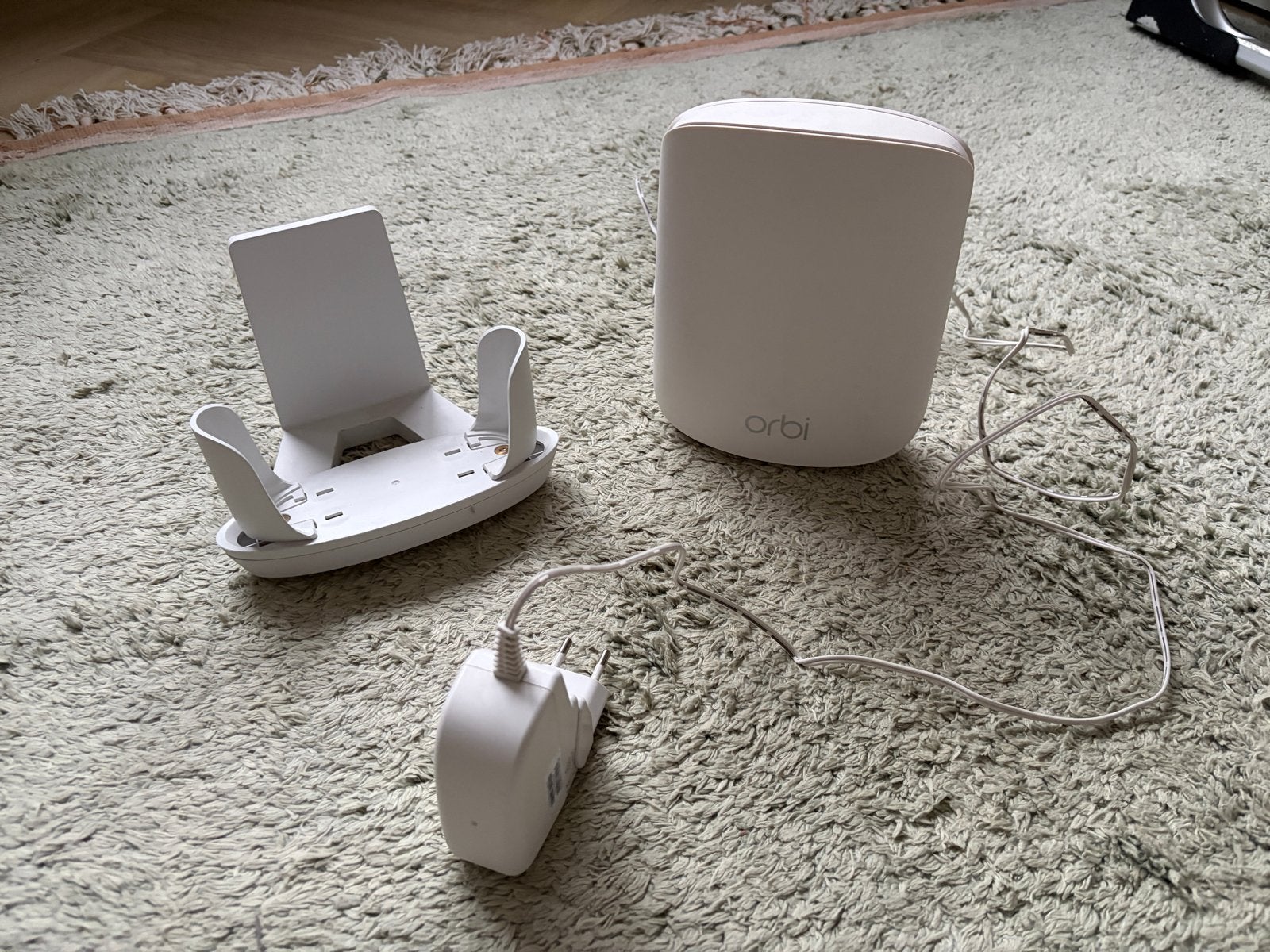 Netgear Orbi RBR350 Router met 3 satellieten (Mesh), Ophalen of Verzenden, Gebruikt, Router