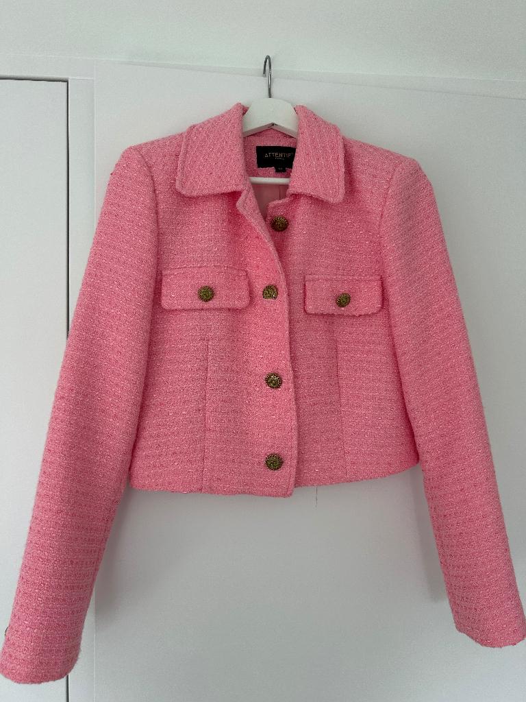 Bouclé roze jasje nieuw, merk Attentif maat 36, Nieuw, Ophalen of Verzenden, Jasje, Roze