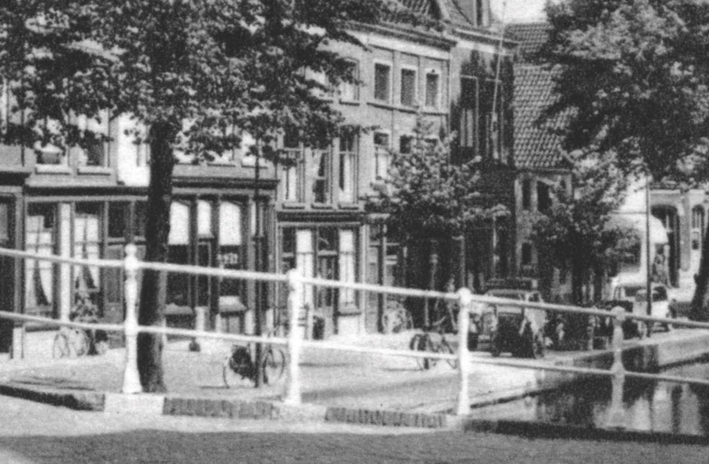 984357	Delft	1957 De Kolk	_Gelopen met mooie Kinderpostzegel, Ophalen of Verzenden, 1940 tot 1960, Gelopen, Zuid-Holland