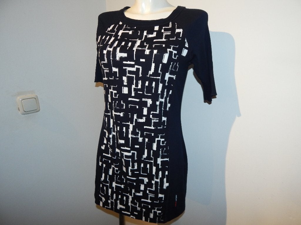 Marccain leuk tuniek zwart wit print abstract voorkant N5/42, Maat 42/44 (L), Zo goed als nieuw, Marccain, Meerkleurig