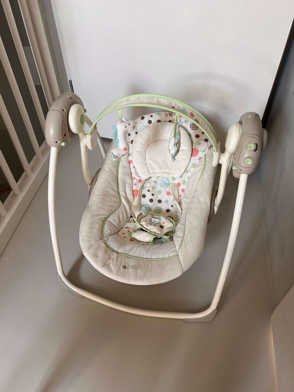 Comfort & Harmony babyschommel met muziek en timer, Ophalen, Gebruikt