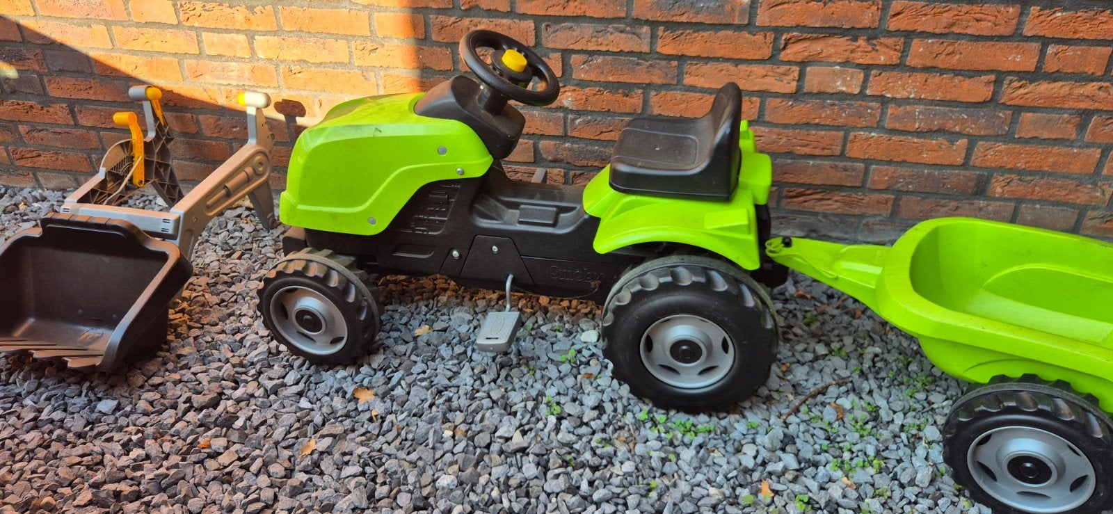 Groene traptractor met aanhanger en graafmachine, Ophalen of Verzenden, Zo goed als nieuw, Trapvoertuig