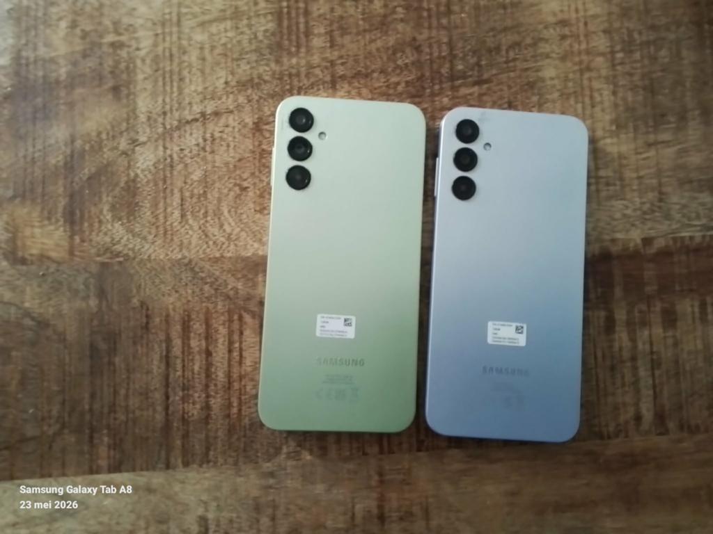Samsung galaxy a14 2x, Ophalen of Verzenden, Zo goed als nieuw