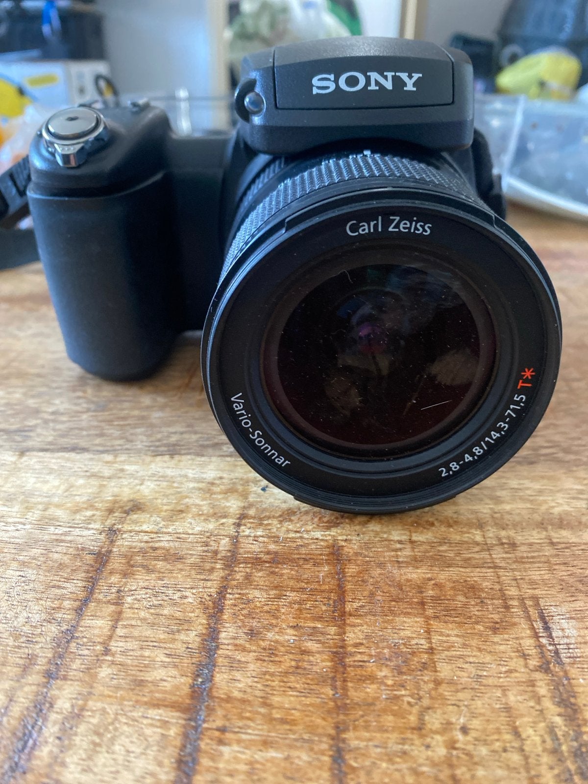 Sony DSC-R1 Digitale Camera met Carl Zeiss Lens, Ingebouwde flitser, Gebruikt, Ophalen of Verzenden, Compactcamera