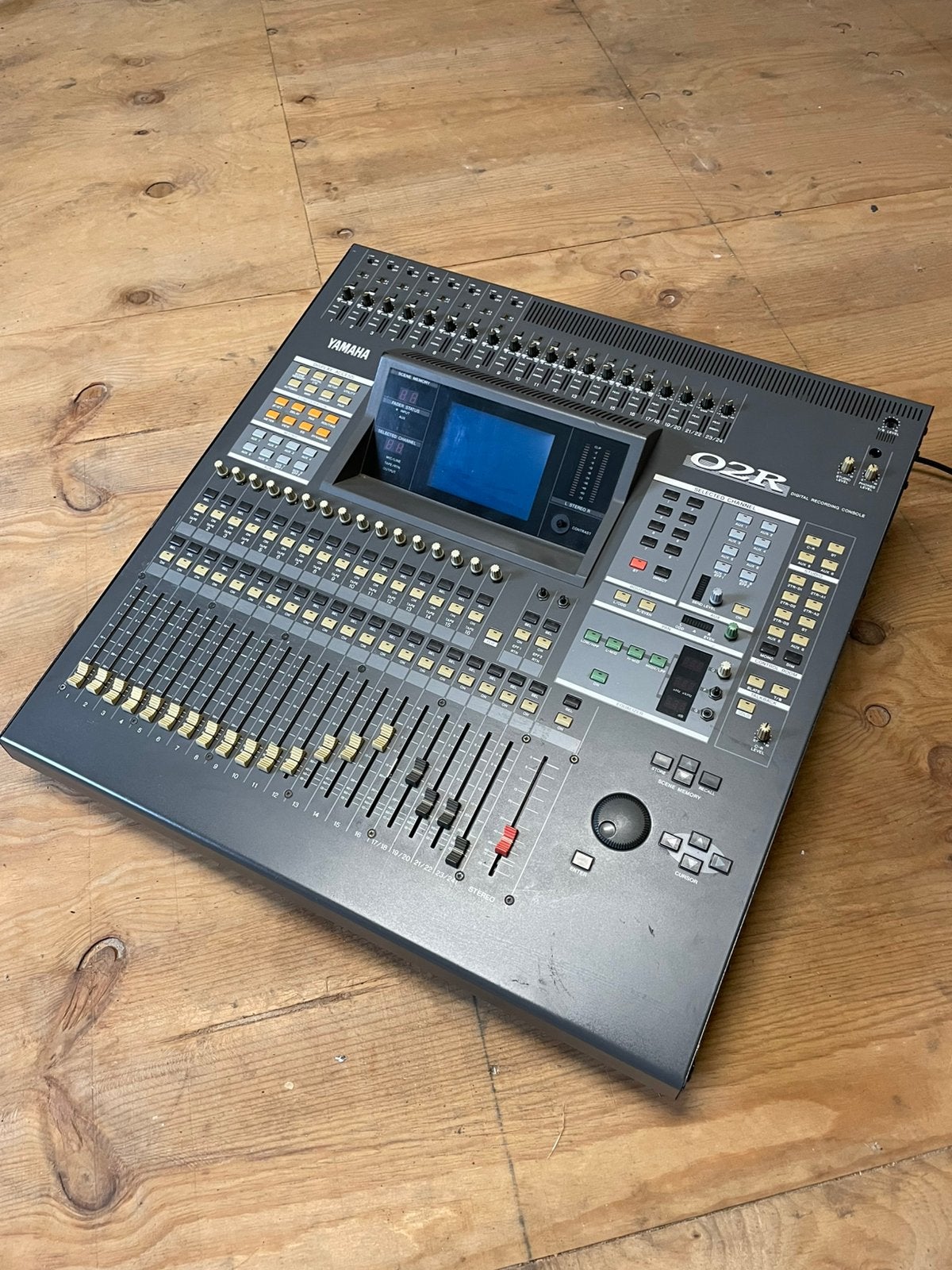 Yamaha O2R, Ophalen, Gebruikt
