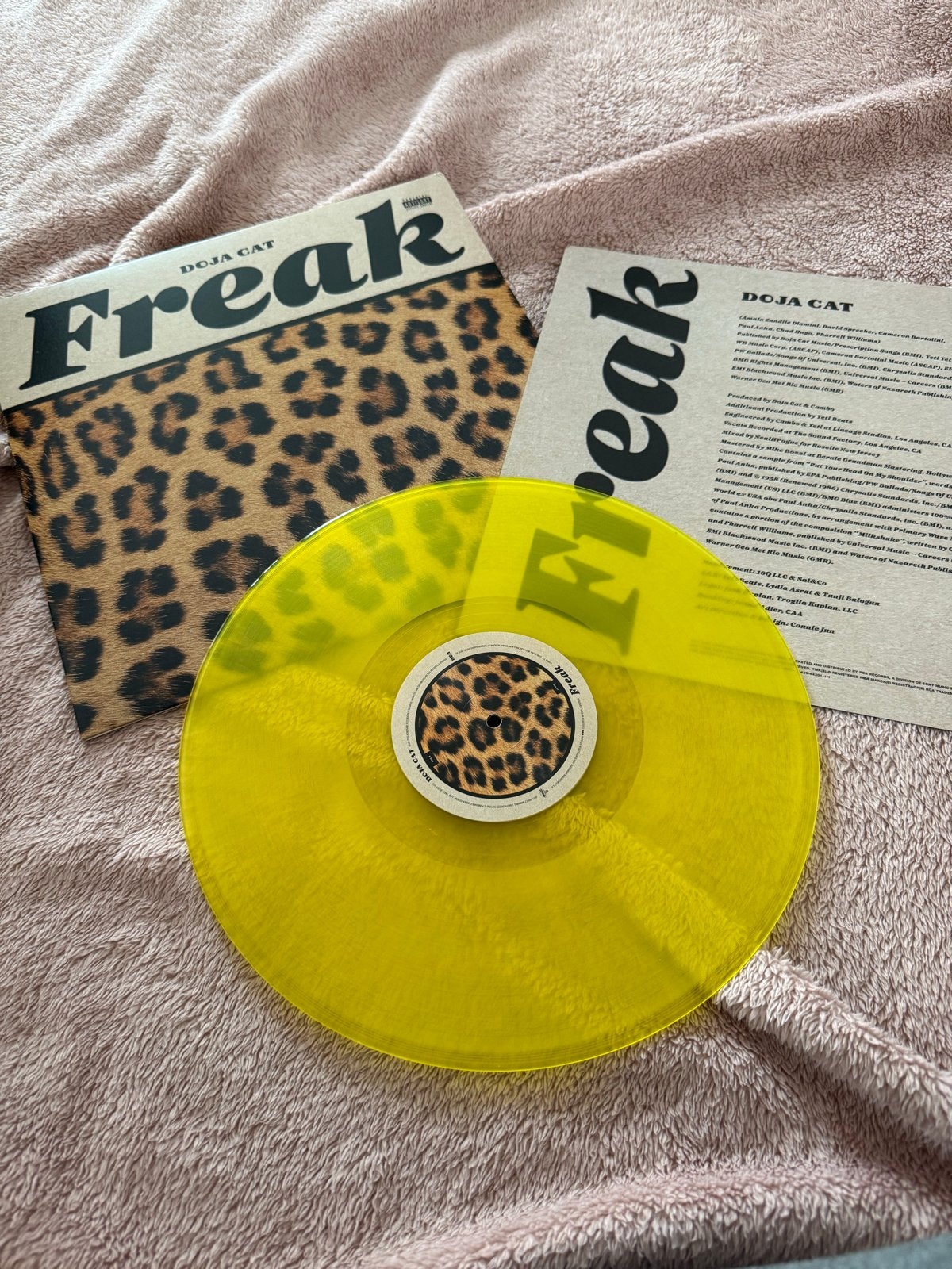 Doja Cat - Freak (Urban Outfitters Geel Vinyl) single, Cd's en Dvd's, Vinyl | Pop, Pop, 7 inch, Colored vinyl, Ophalen of Verzenden