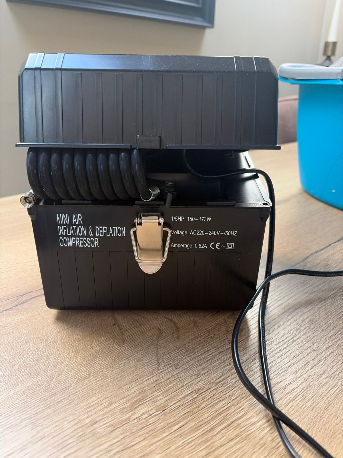 Elektrische Ballenpomp / Mini Luchtcompressor, Doe-het-zelf en Verbouw, Compressors, Ophalen, Gebruikt, Minder dan 200 liter/min