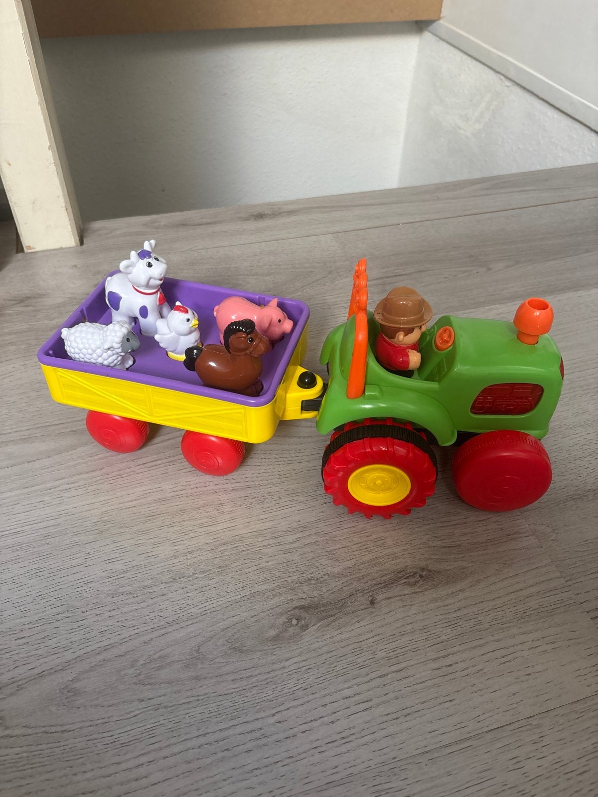Dieren tractor Action met aanhanger en boerderijdieren, Ophalen, Gebruikt