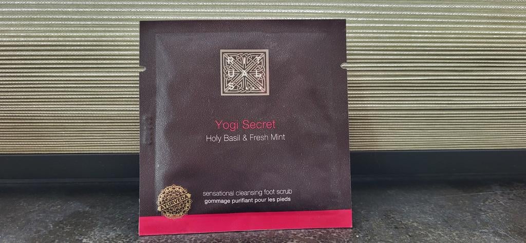Rituals Yogi Secret voetscrub Holy Basil & Fresh Mint, Ophalen of Verzenden, Nieuw, Reiniging