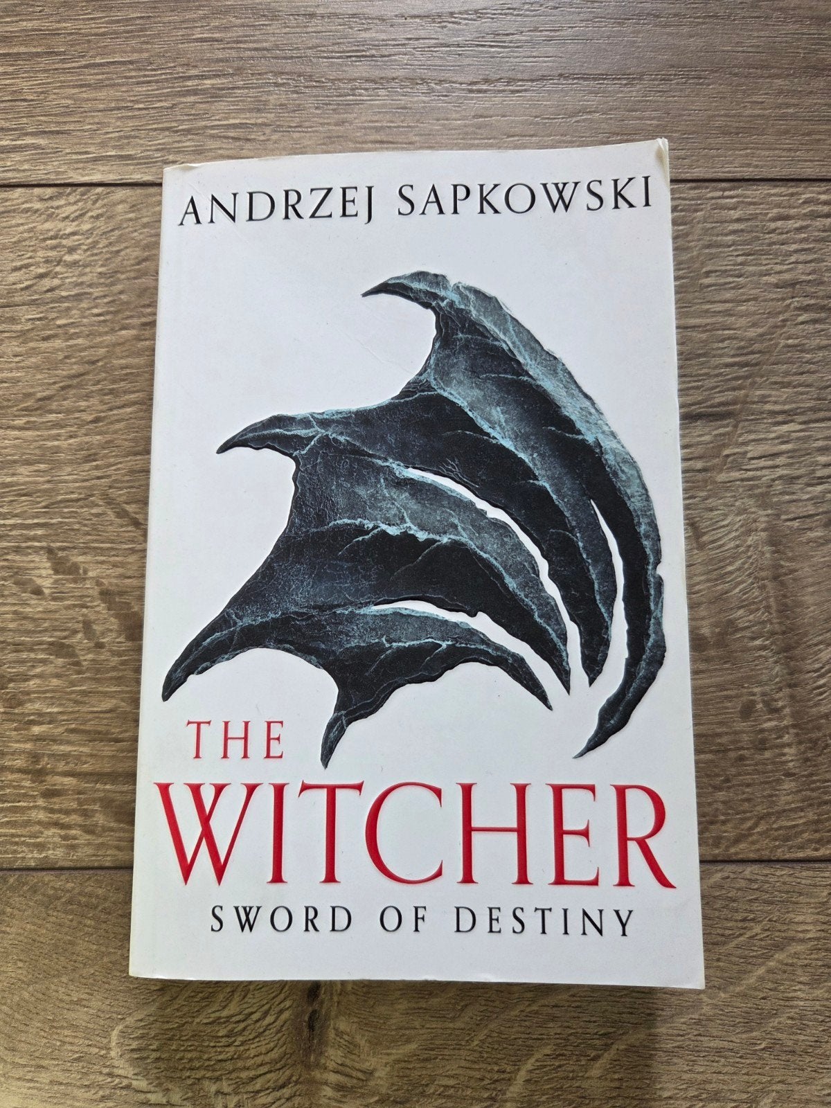 The Witcher: Sword of Destiny - Andrzej Sapkowski, Boeken, Ophalen of Verzenden, Gelezen, Andrzej Sapkowski