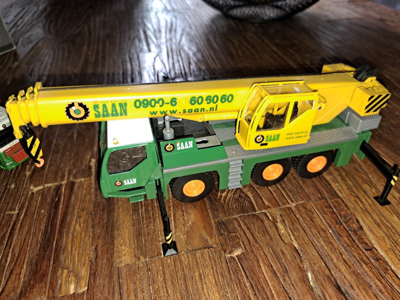 Saan Diemen plastic kraanwagen - Zo goed als nieuw, Hobby en Vrije tijd, Ophalen of Verzenden, Zo goed als nieuw