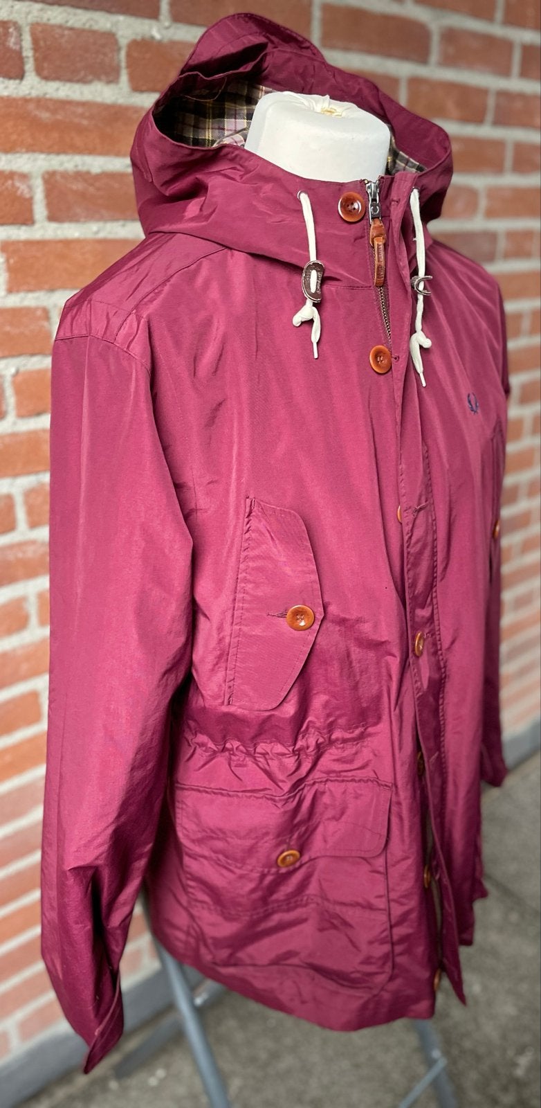 Fred Perry Hooded Mountain Parka J4243 - Bordeauxrood Maat L, Ophalen of Verzenden, Gedragen, Maat 42/44 (L), Rood