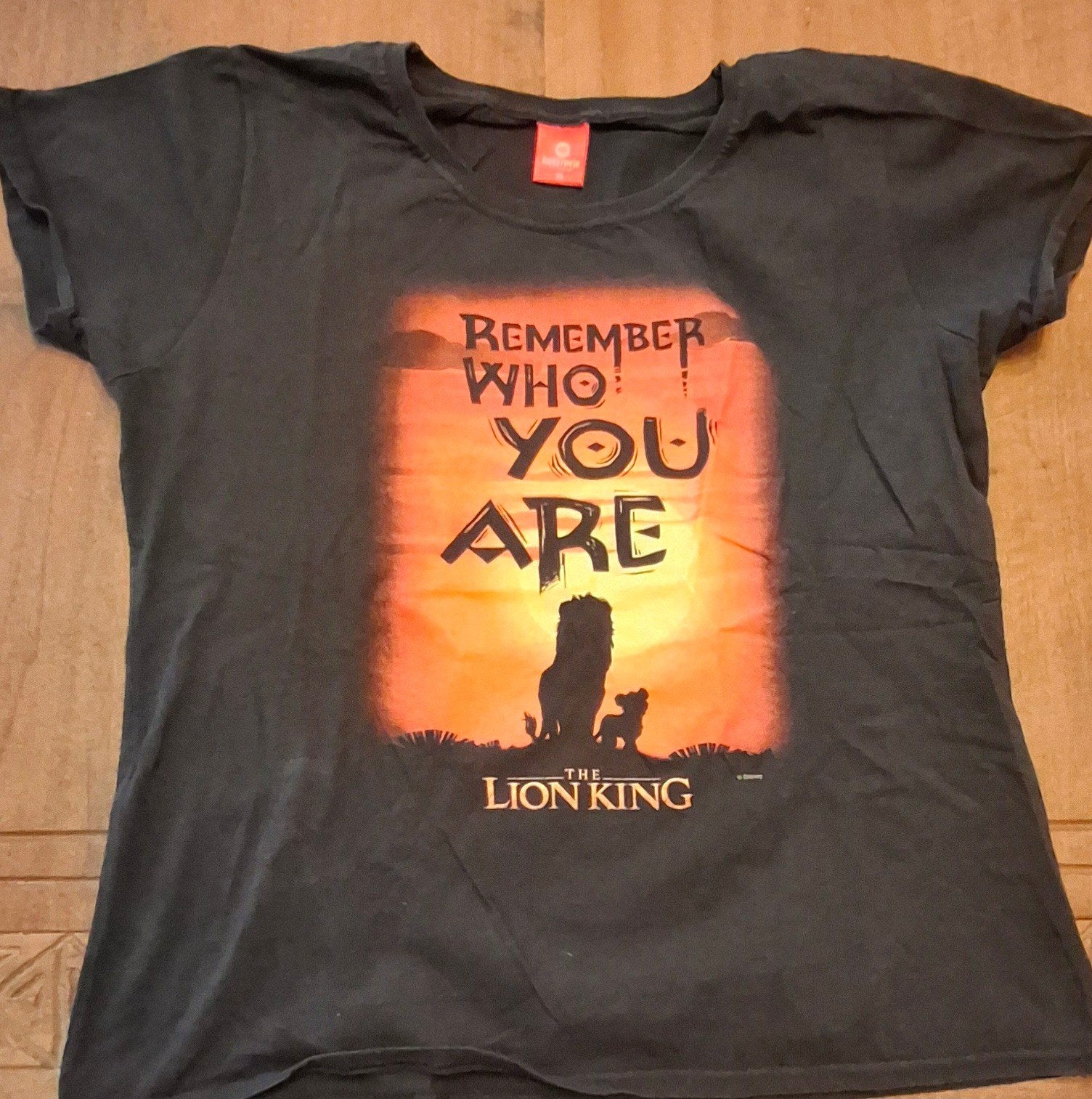 shirt lion king, Zwart, Maat 46/48 (XL) of groter, Ophalen of Verzenden, Korte mouw
