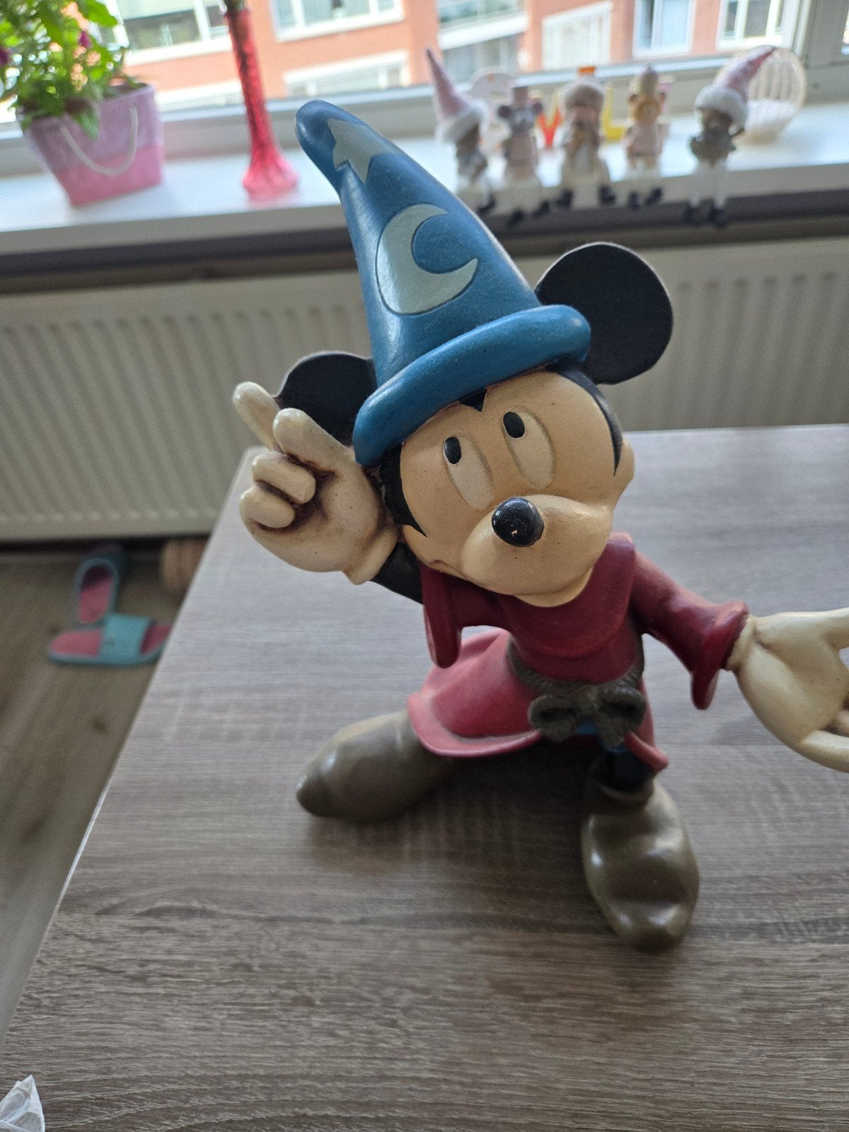 Mickey Mouse Tovenaar Beeld - Zwaar en Mooi, Verzamelen, Disney, Ophalen of Verzenden, Mickey Mouse, Zo goed als nieuw, Beeldje of Figuurtje