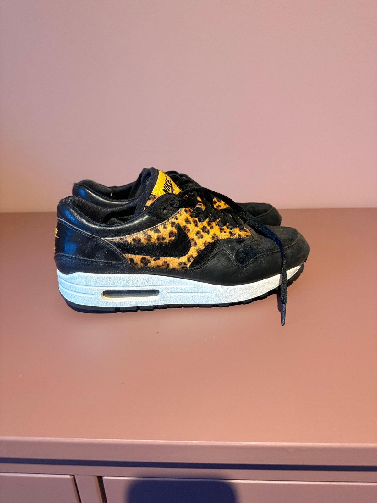 Air max 1 Beast maat 43, Zwart, Ophalen of Verzenden, Sneakers of Gympen, Gedragen