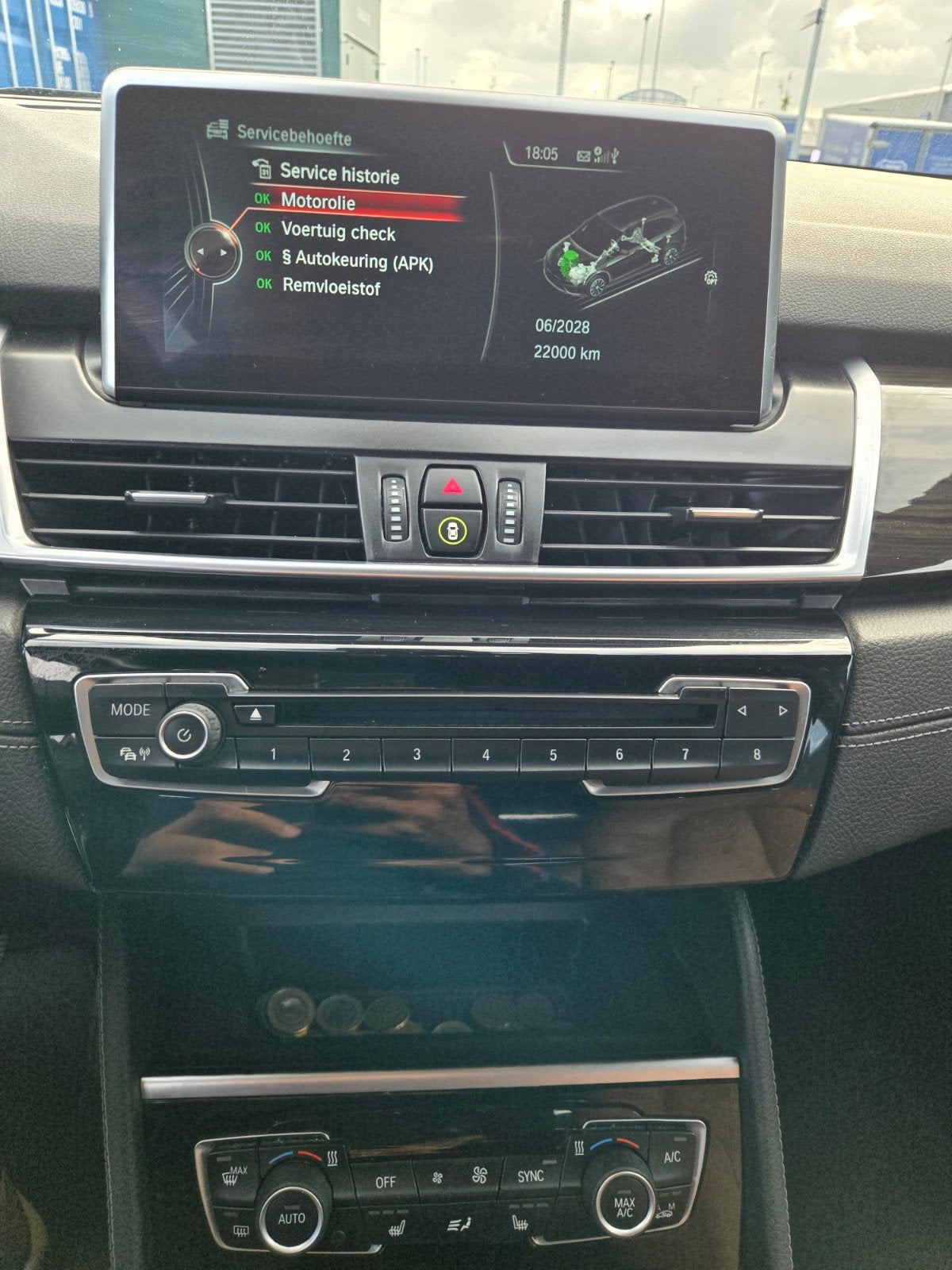 Foto 16 van BMW 218i Active Tourer Luxury | Automaat | 133.500 km NAP