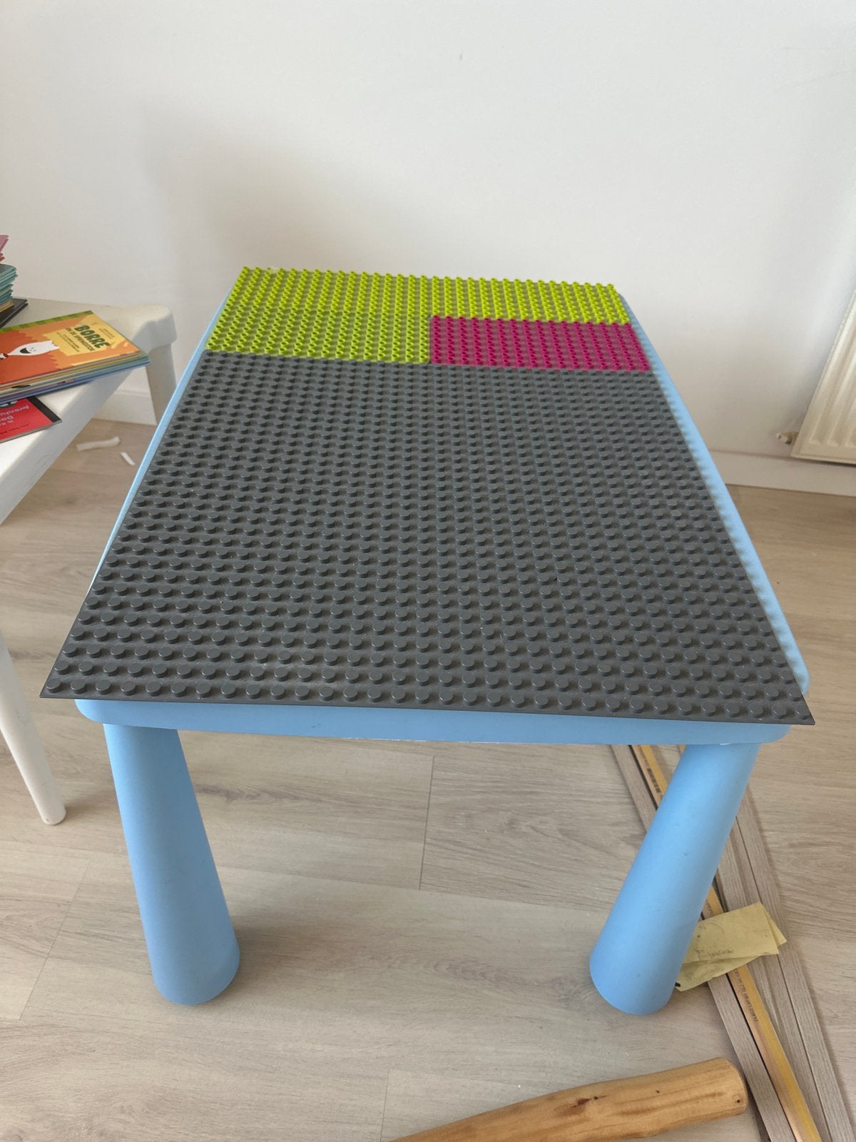 DIY Lego kindertafel op IKEA MAMMUT (77x55 cm), Ophalen, Zo goed als nieuw, Overige merken