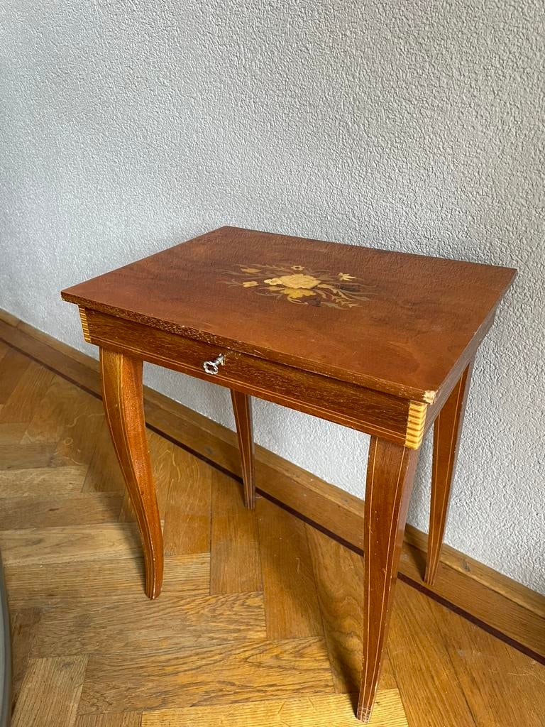 Antiek muziek/siradentafeltje, Antiek en Kunst, Ophalen of Verzenden