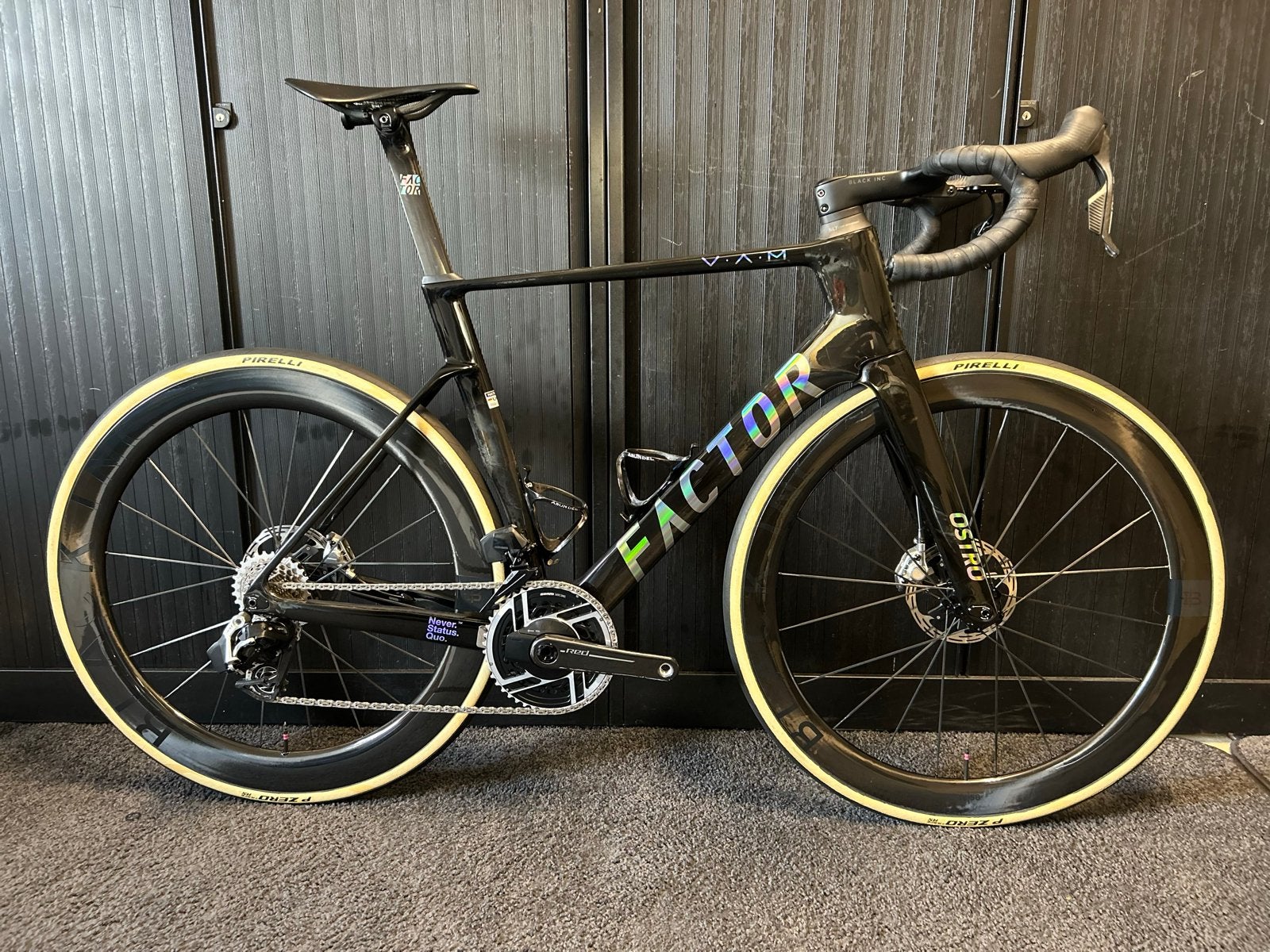 Factor Ostro VAM V2 racefiets  maat 56 - SRAM Red axs, 28 inch, Carbon, Heren, Zo goed als nieuw