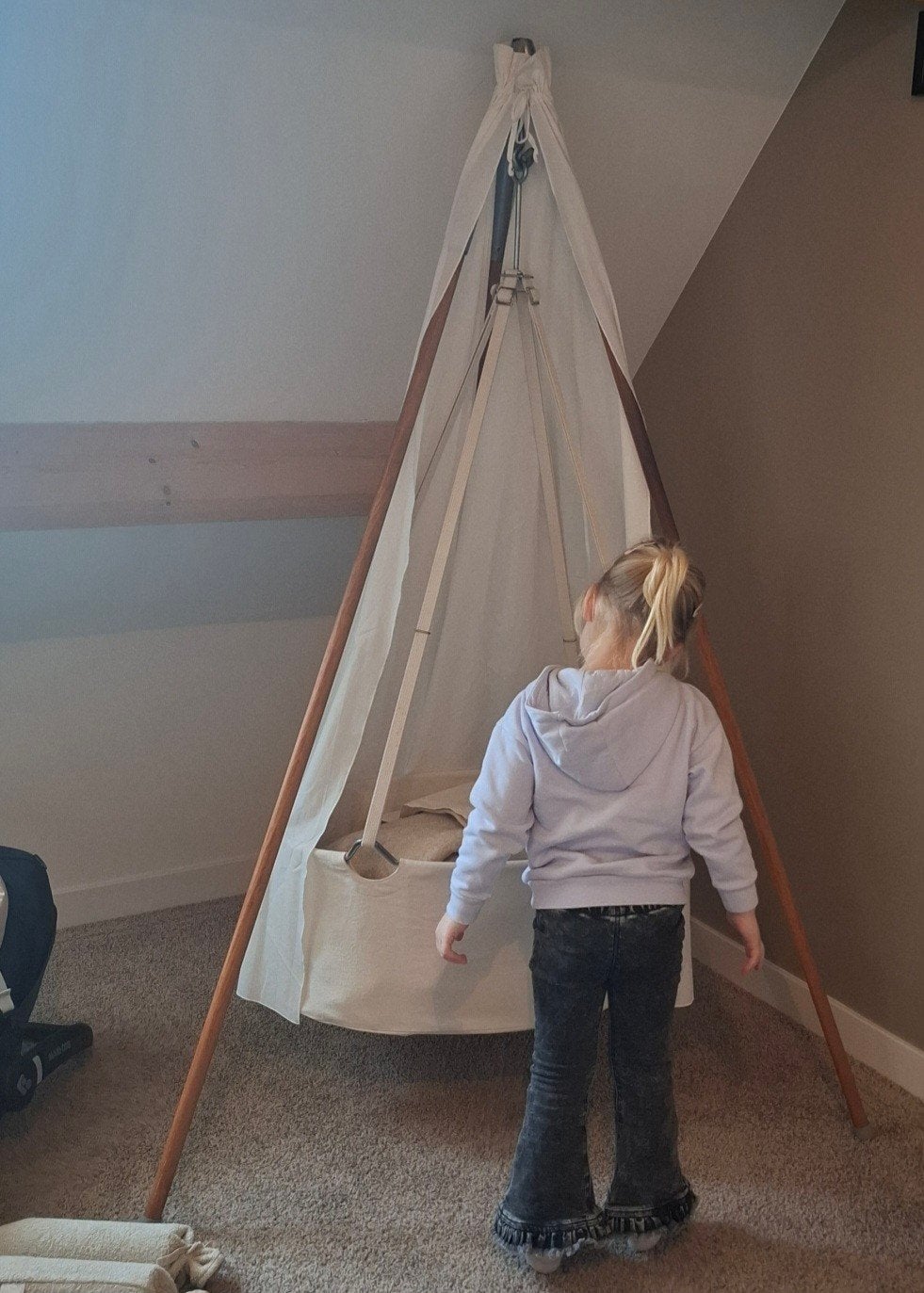 leander hangwieg inclusief matras en standaard, Kinderen en Baby's, Ophalen, Zo goed als nieuw, Wieg
