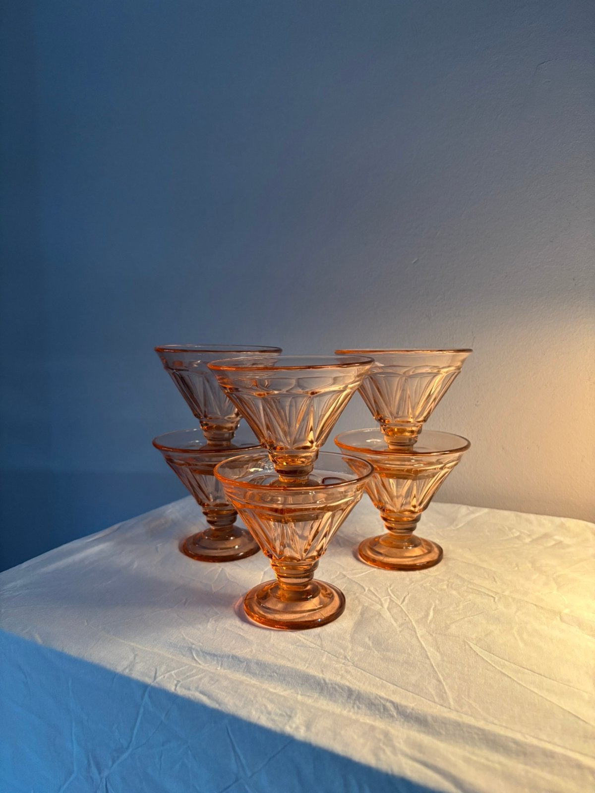 Vintage Franse Rosaline persglas ijscoupes, Verzenden