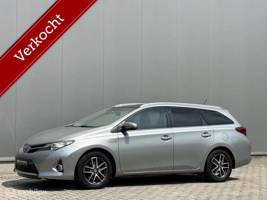 Toyota Auris 1.8 Hybrid Aut. Pano Dealer, 1 ste eig, Haak !, Auto's, Euro 5, Gebruikt, Zwart, Origineel Nederlands