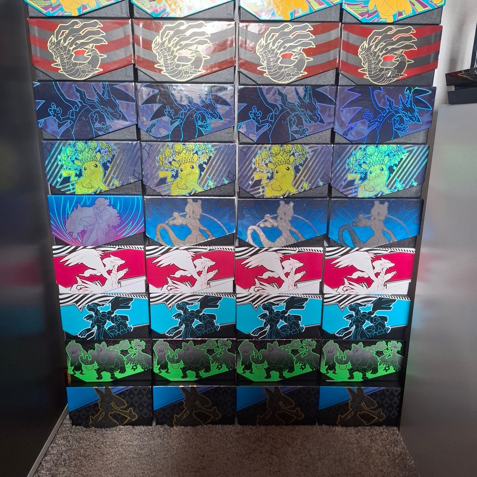 200 Lege Pokémon ETB's - Diverse Series, Verzamelen, Speelgoed, Zo goed als nieuw, Ophalen