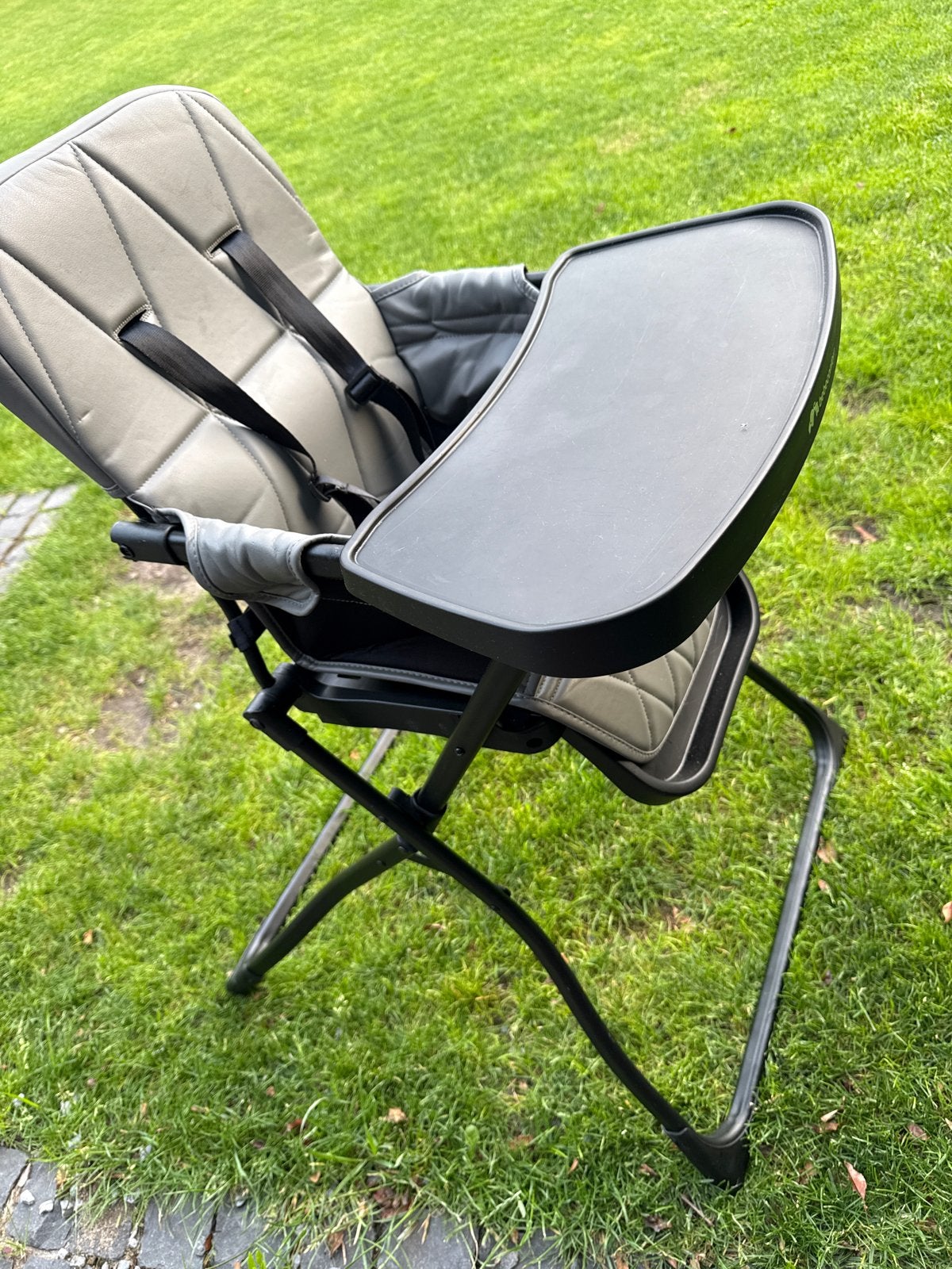 Bebeconfort Lily Kinderstoel - Mineral Gray, Kinderen en Baby's, Kinderstoelen, Ophalen, Gebruikt, Inklapstoel, Afneembaar eetblad